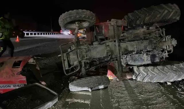 Tırın çarptığı traktör devrildi: 2 yaralı