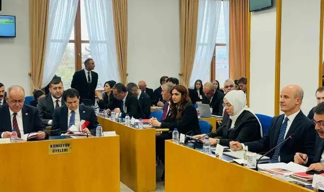 Ersoy; yıkımına başlanan Kayseri Öğretmenevi'nin yeniden yapılması için bütçe talep etti