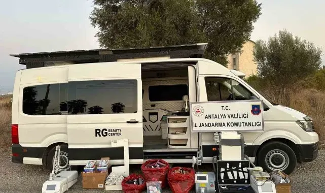 Seyyar botoks yapan sahte doktor adliyeye sevk edildi