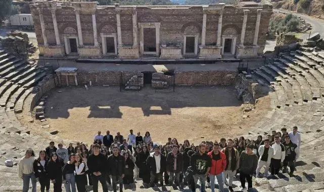Sultanhisar'da öğrencilerden tarihi gezi