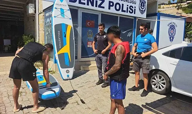 SUP ile denize açıldılar, kürekleri kırılınca kilometrelerce sürüklendiler