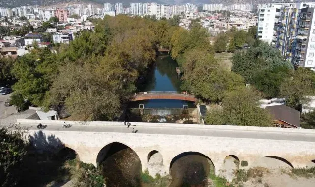 Adana'nın Kozan ilçesinde tarih ve doğa güzelliği büyülüyor
