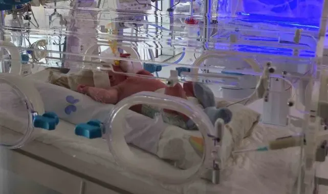Çöp konteynerinde bulunan bebeğin sağlık durumu iyi