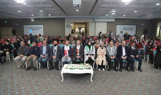 BTÜ'de şiirler Filistin için okundu