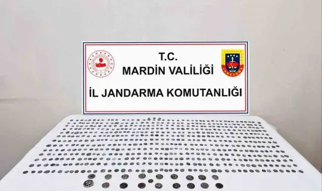 Mardin'de Roma ve Bizans dönemine ait 597 sikke ele geçirildi
