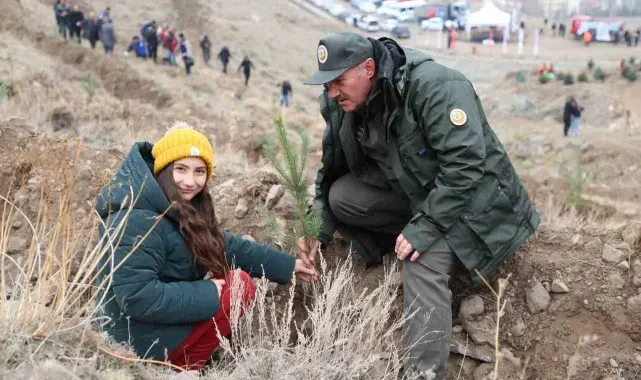 6 ilde 56 bin 500 fidan toprakla buluştu