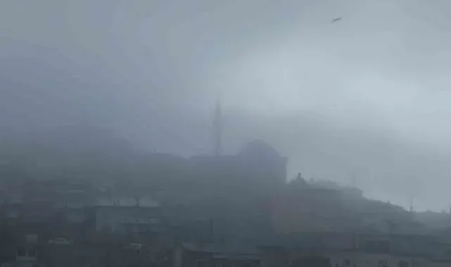 Bayburt'u sis kapladı