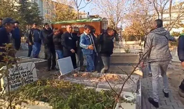 Ankara oyun havaları ile tanınan sanatçı Savaş Göçer son yolculuğuna uğurlandı