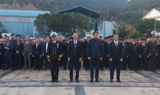 Atatürk Fethiye'de saygı ve özlemle anıldı