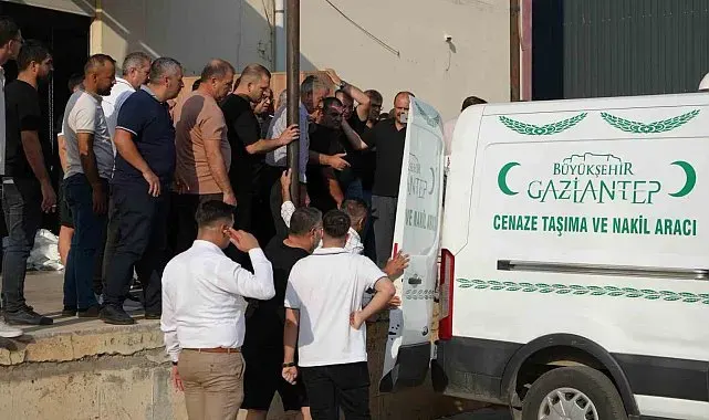 Batan gemide hayatını kaybeden Nihat Balyemez'in cenazesi Gaziantep'e getirildi