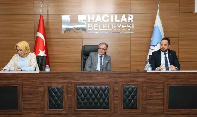 Başkan Özdoğan: "Hacılar'ı kışa hazır hale getiriyoruz"
