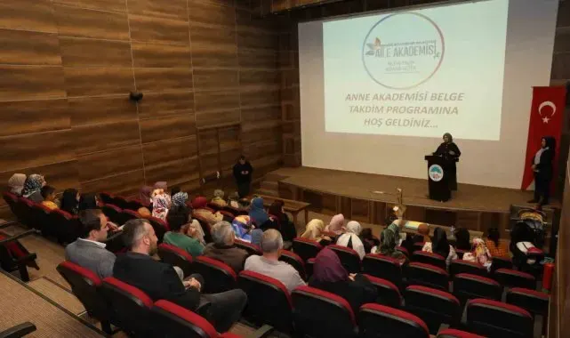 Büyükşehir Aile Akademisi'nde eğitim tamamlandı