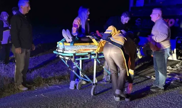 Otomobil ile otobüs çarpıştı: 2 yaralı
