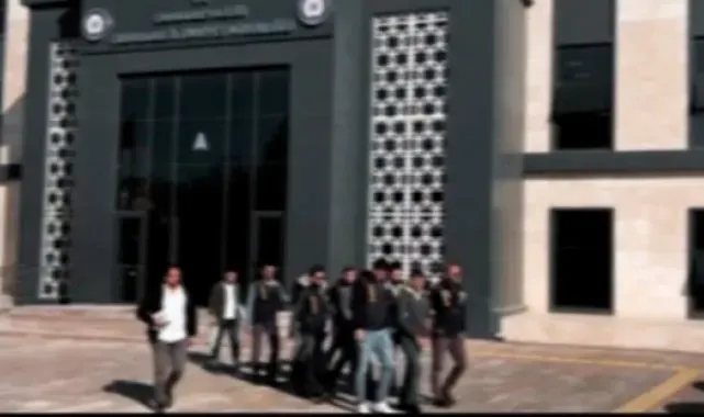 Çanakkale'de internet dolandırıcılığı operasyonu: 2 tutuklama
