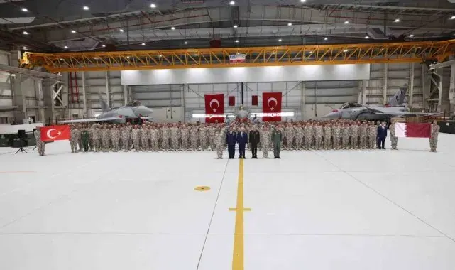Milli Savunma Bakanı Güler, Katar Türk Hava Unsur Komutanlığını ziyaret etti