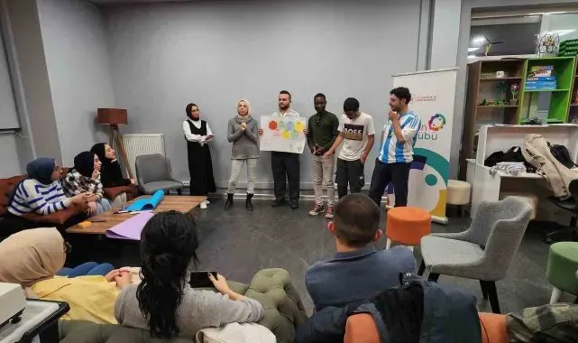 Yabancı öğrencilere Türkçe eğitimi