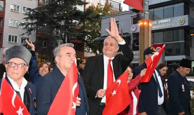 Bozüyük'te "Cumhuriyet Yürüyüşü" yapıldı