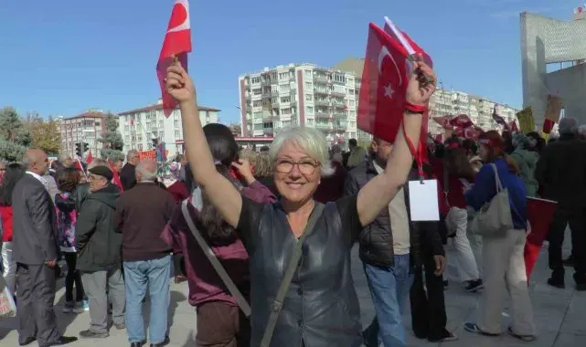 Vatandaşlardan 'Cumhuriyet Yürüyüşü'