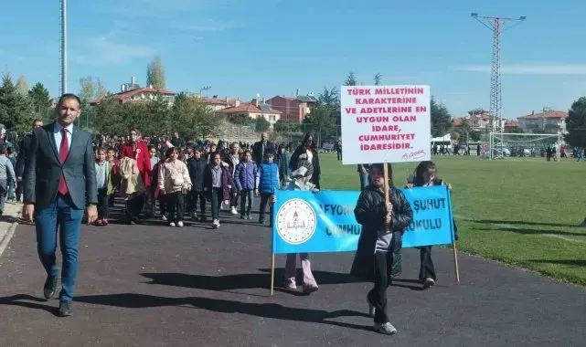 Şuhut'ta Cumhuriyet coşkusu