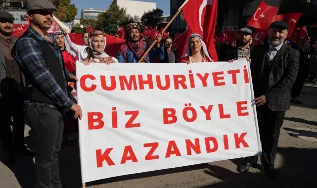 Komandoların gösterisi büyük beğeni topladı