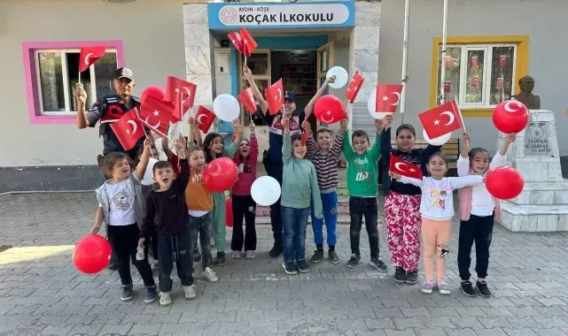 Köşk'te öğrencilere ağaç sevgisi aşılandı