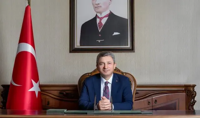 Antalya'da 29 Ekim Cumhuriyet Bayramı mesajları