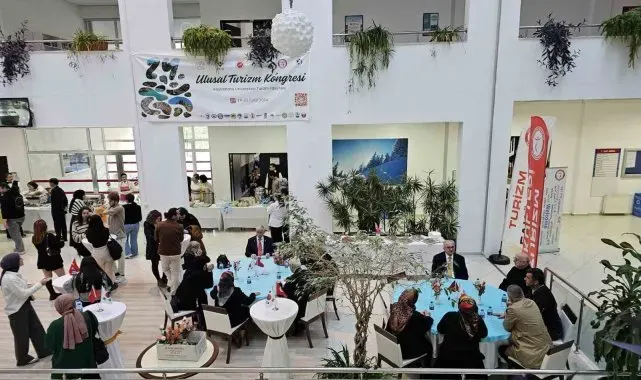 Kastamonu'da tanıtılan Kore yemekleri büyük beğeni topladıı