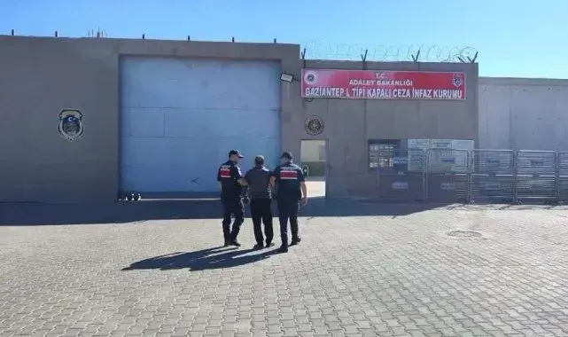 Kesinleşmiş 30 yıl cezası bulunan uyuşturucu taciri yakalandı
