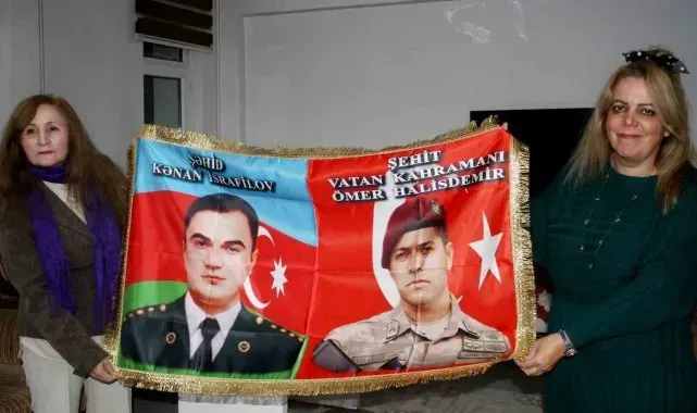 Azeri yazar Adilqızı "Şehitsiz vatan olmaz" kitabını tanıttı