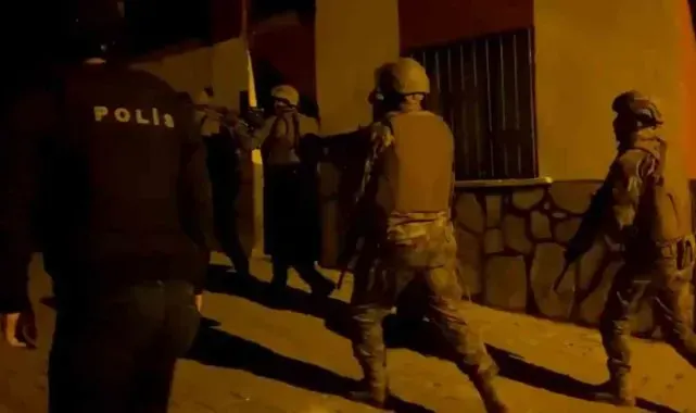 Aydın'da terör örgütü propagandası yapan şahıslara eş zamanlı operasyon yapıldı
