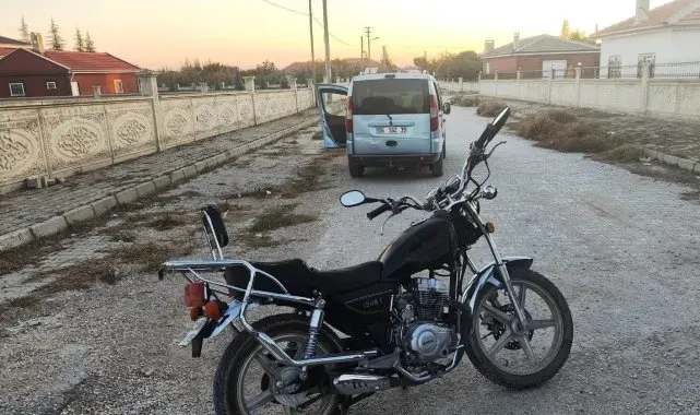 Konya'da hafif ticari araçla motosiklet çarpıştı: 1 yaralı
