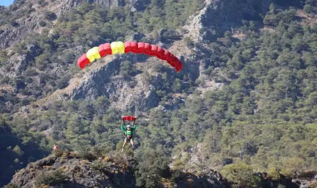 24. Uluslararası Ölüdeniz Hava Oyunları Festivali coşkuyla devam ediyor