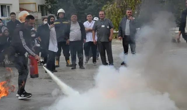 Amasya'da hastanedeki tatbikat gerçeğini aratmadı