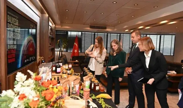ABD İstanbul Başkonsolosu Eadeh'ten Başkan Akın'a ziyaret