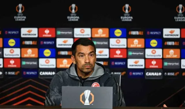 Bronckhorst: "İyi bir takıma karşı oynayacağız"