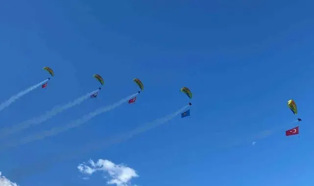 Fethiye 24. Hava Oyunları Festivali'nde uçuşlar başladı