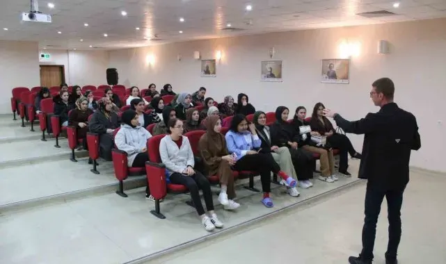 Mengücek Gazi Yurdunda diksiyon kursu başladı