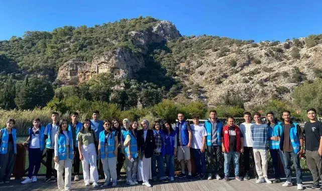 Yurt öğrencileri Muğla'da tarihi ve doğal güzellikleri keşfetti