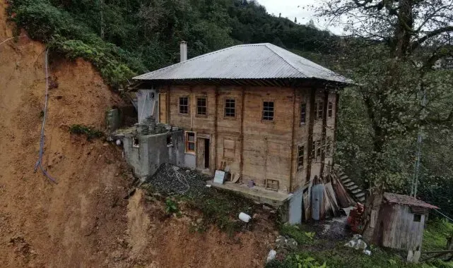 Rize Valiliği'nden heyelan açıklaması: 15 ev tedbir amaçlı boşaltıldı