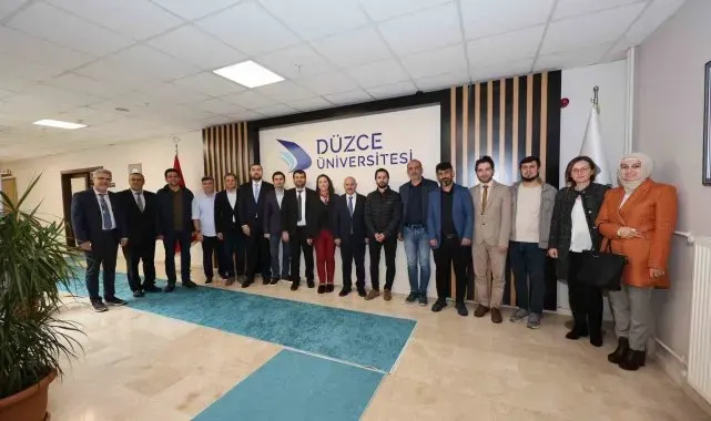 Rektör Sözbir akademisyenlerle buluştu