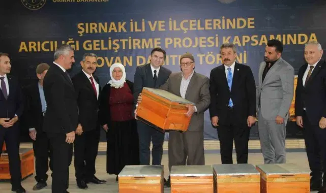 Şırnak'ta gezgin arıcılara 4 bin 600 kovan dağıtıldı
