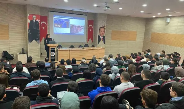 Oltu'da polisten narko bilgilendirme çalışması